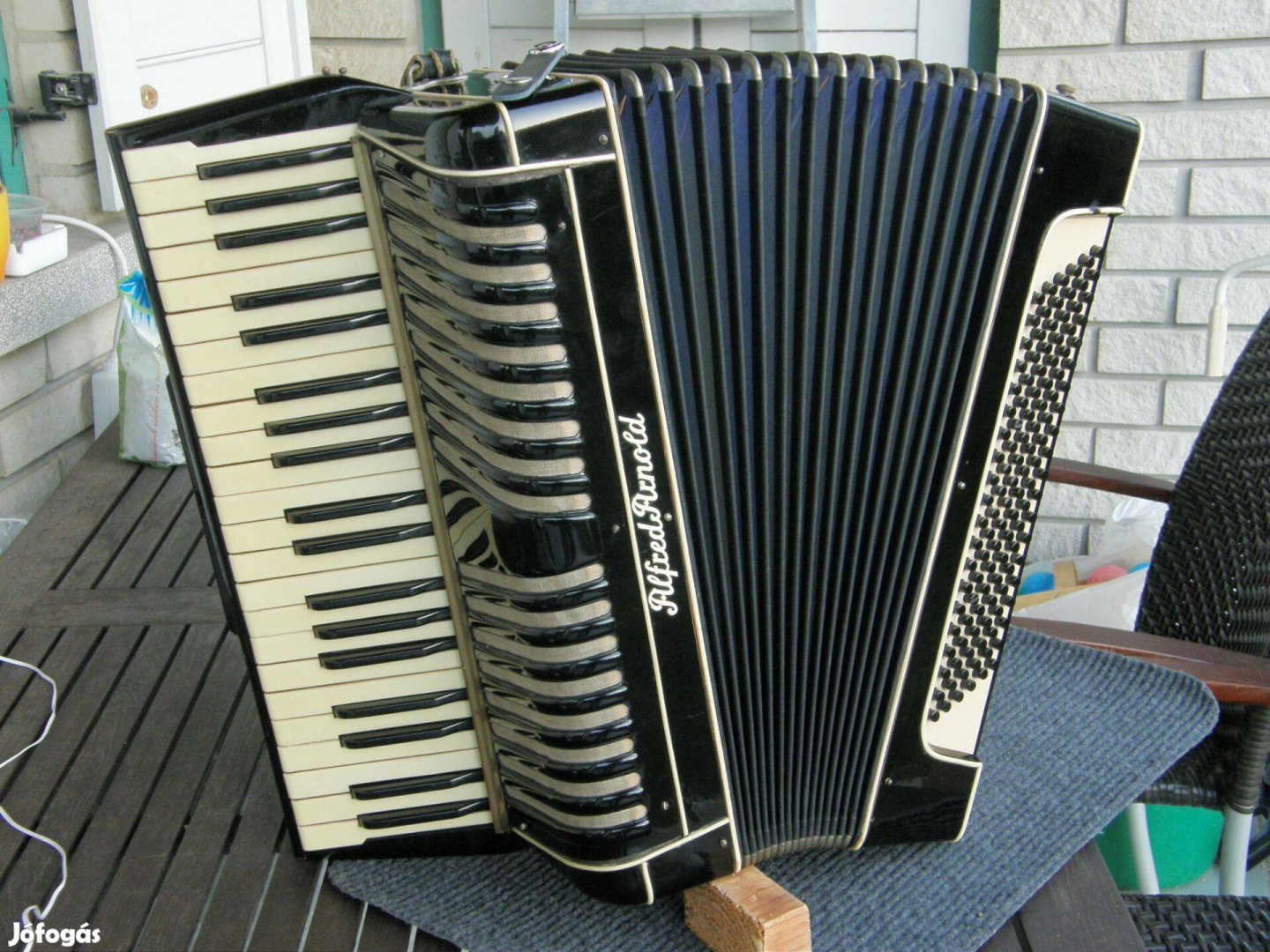 Profi 120 bassz. német harmonika tangóharmonika