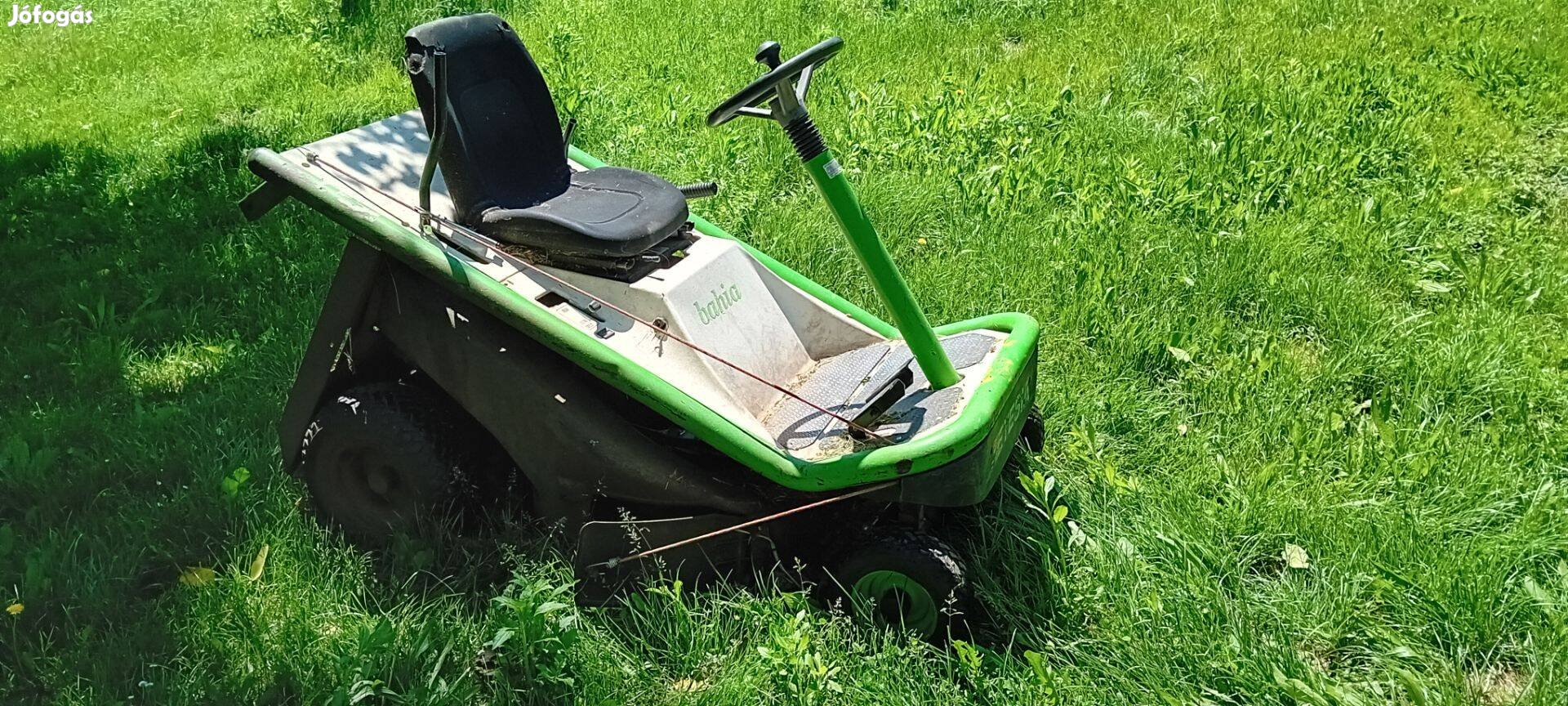 Profi Fűnyírótraktor eladó