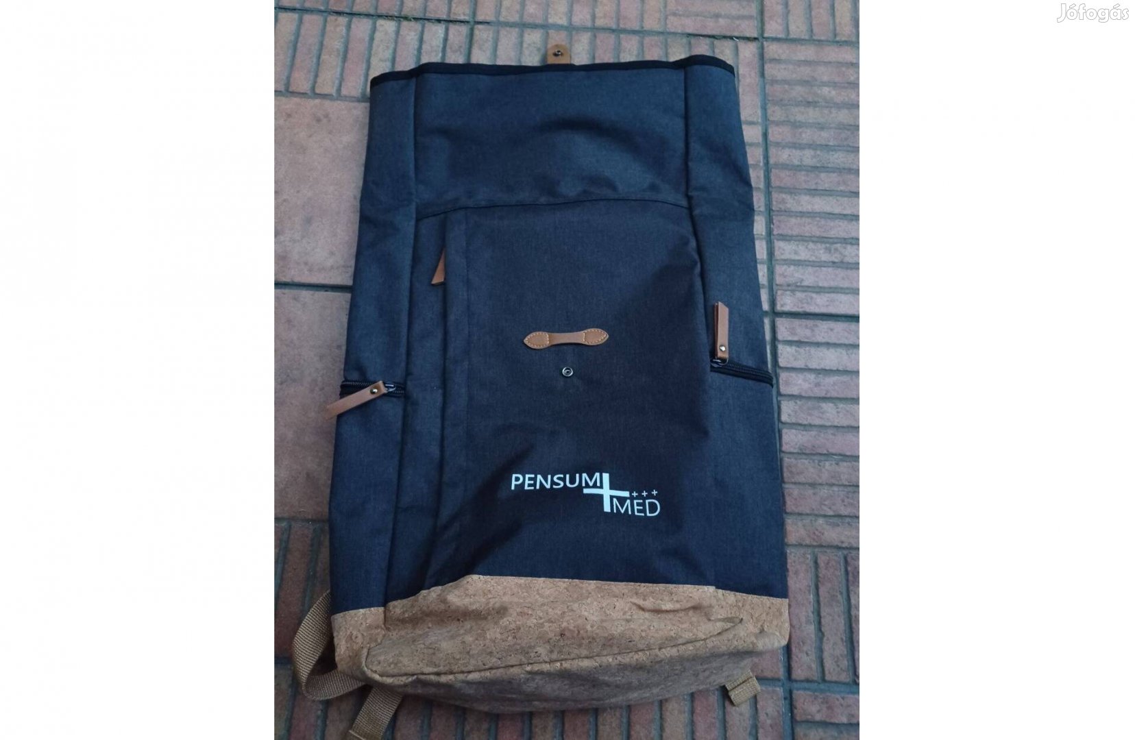 Profi vízlepergetős hátizsák cipzáros zsebbel táska 60x30x20cm új