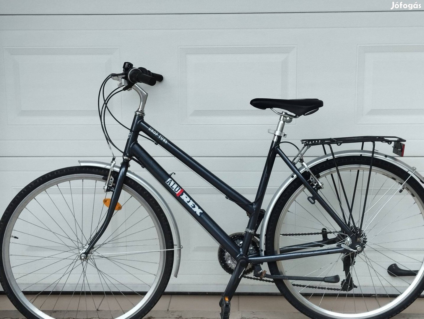 Prophete Aluvázas Trekking kerékpár jó állapotban. 28 -as,