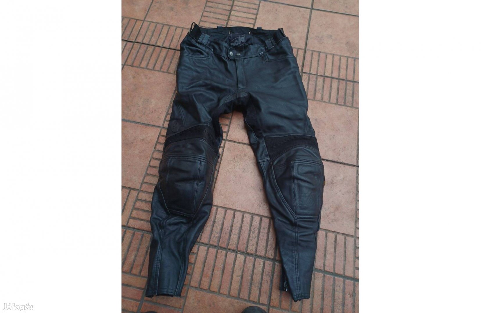 Protektoros bőr motoros nadrág S M