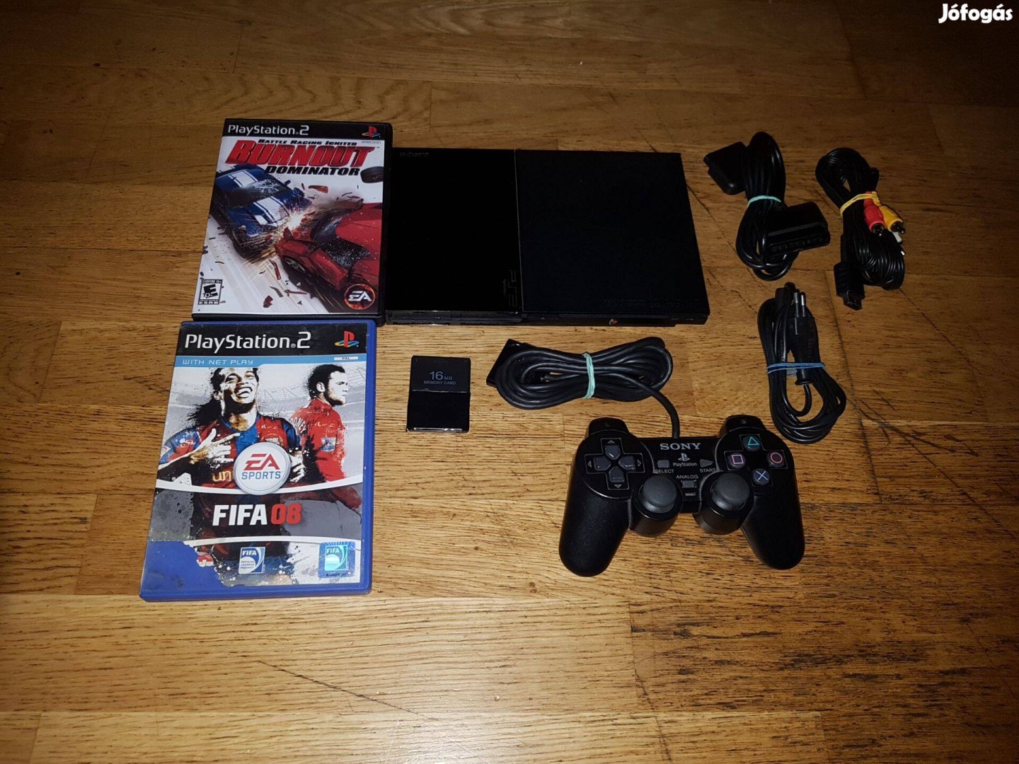 Ps2 super slim 2-db játékkal eladó