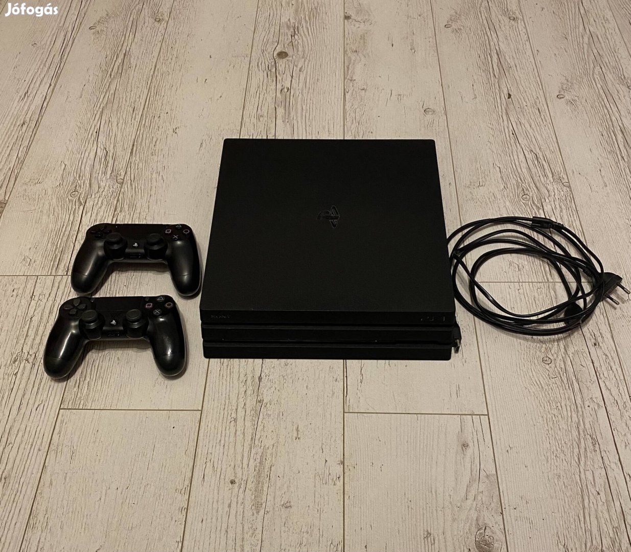 Ps4 Pro 1Tb kifogástalan állapotban 