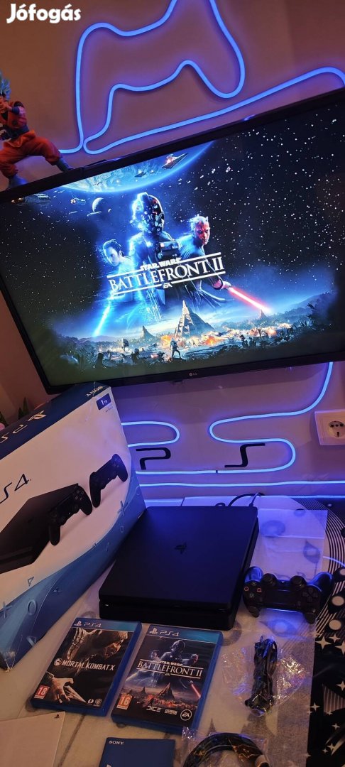 Ps4 Slim 1TB. Újszerű állapotban full dobozos. Ajándék játékokkal. 