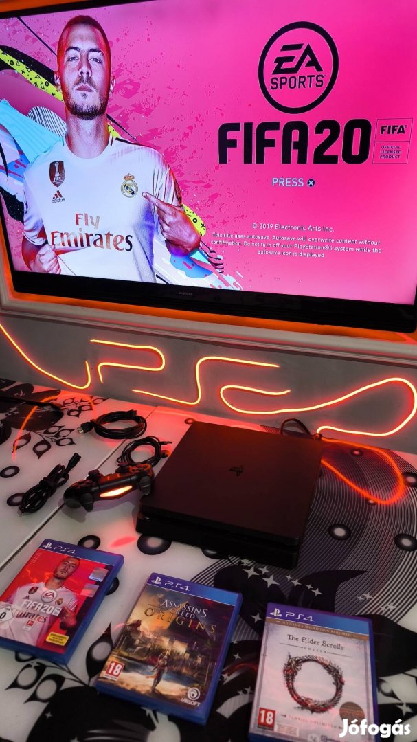 Ps4 Slim. szép hibátlan állapotban. játékokkal 