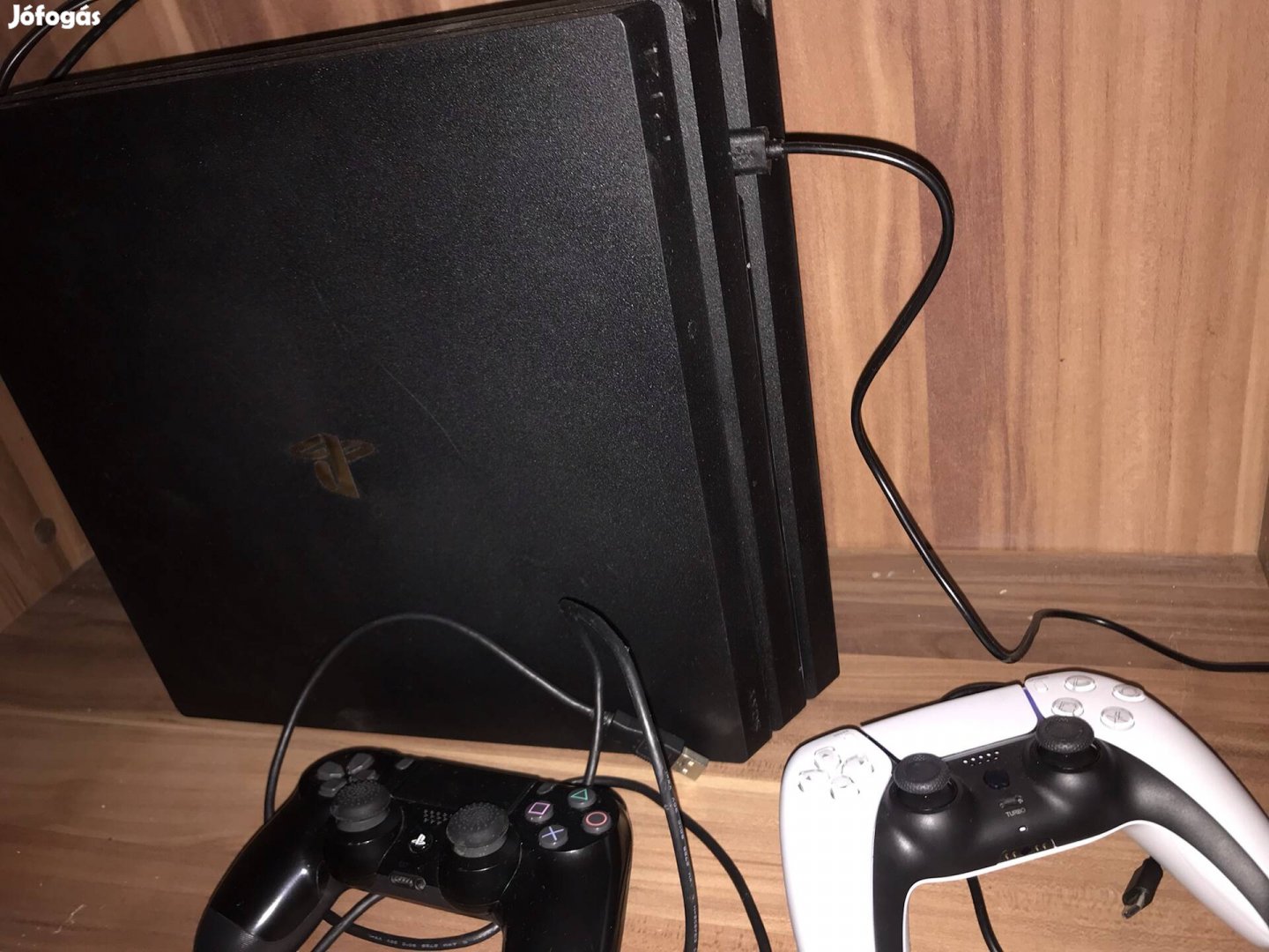 Ps4 pro 7216b ajándék játék