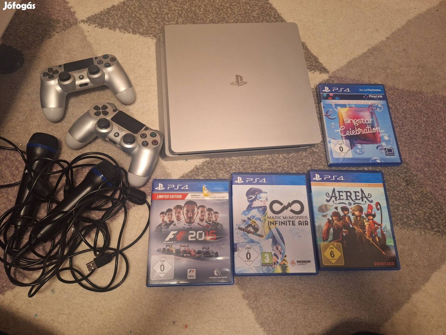 Ps4 silver slim 