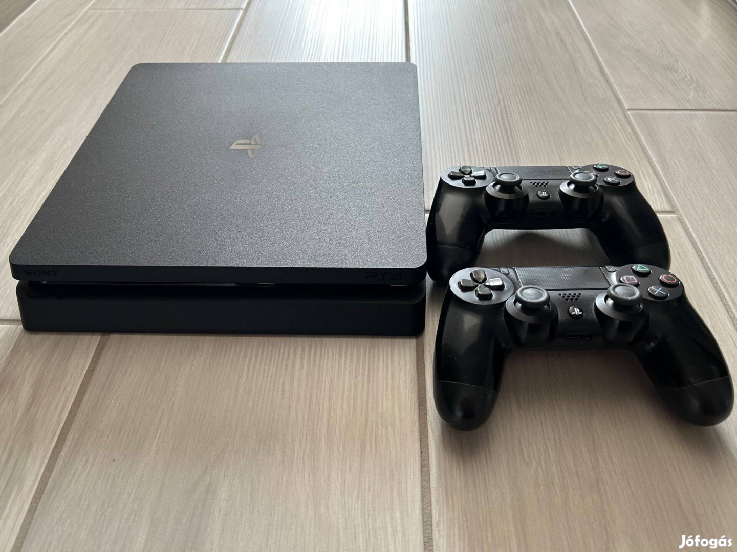 Ps4 slim 500G szép állapot, használt