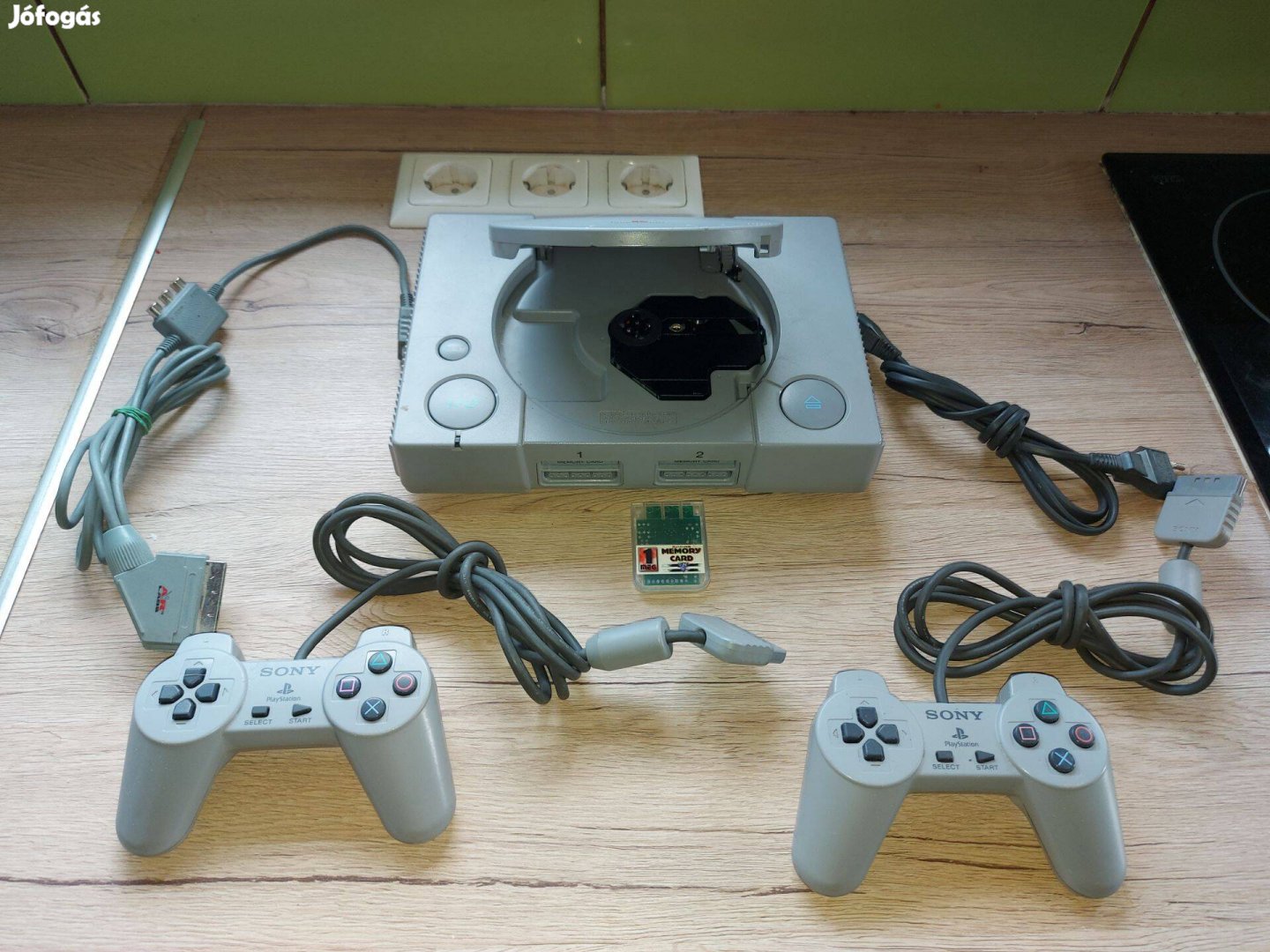 Psx PS1 Készlet 2 karral + 2 PS2 Játékkal Elkelt!