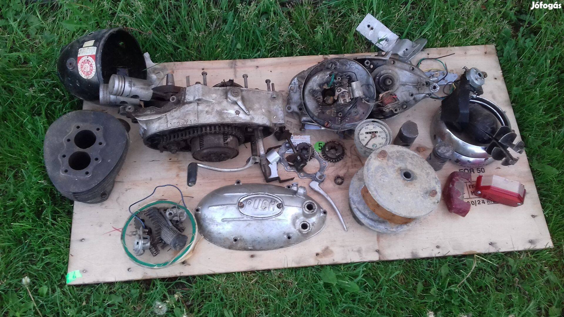 Puch motorkerékpár alatrészek eladó
