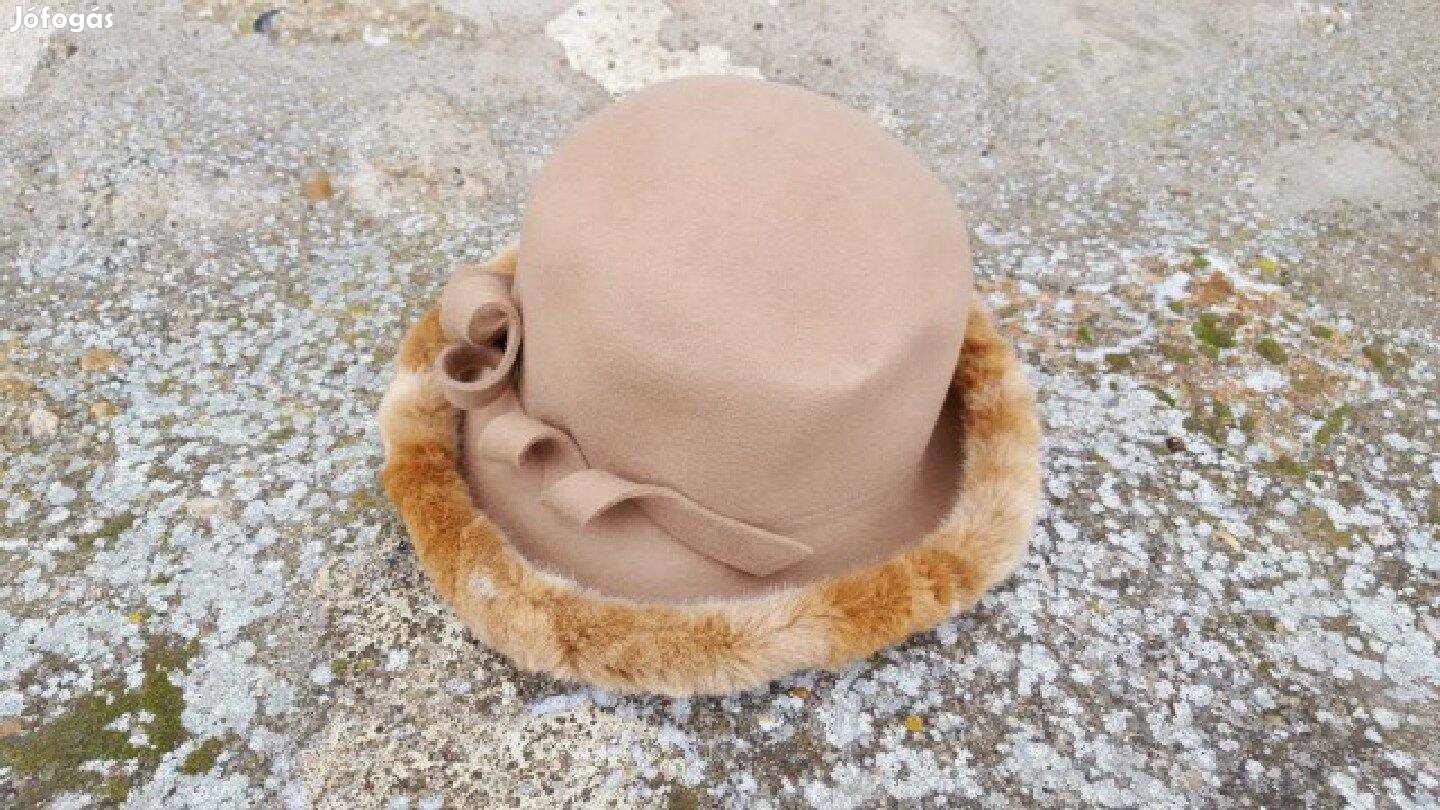 Púder barna szőrmés szélű női Charles Müller luxus gyapjú kalap