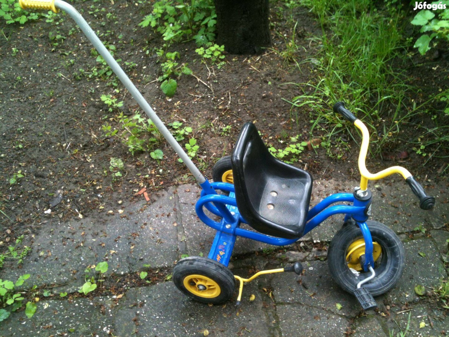 Puky 3 kerekű stabil tolható kezdő babajármű,szülőkaros tricikli