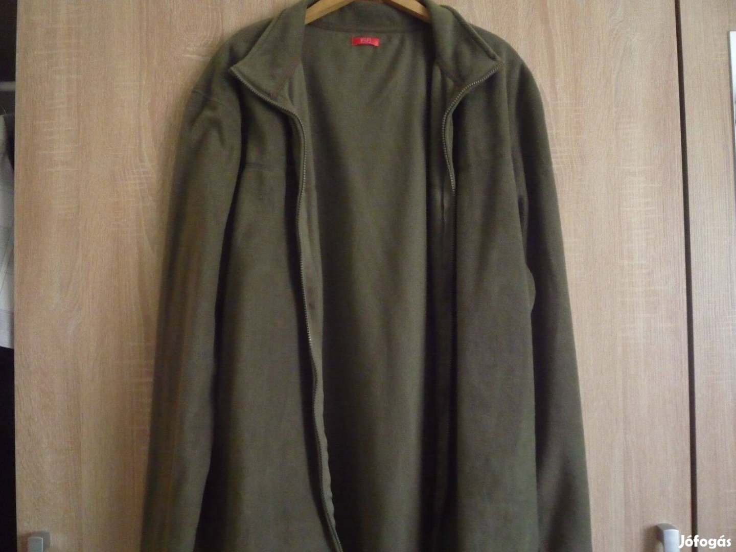 Pulóver férfiaknak, zöldes FF 2XL Új