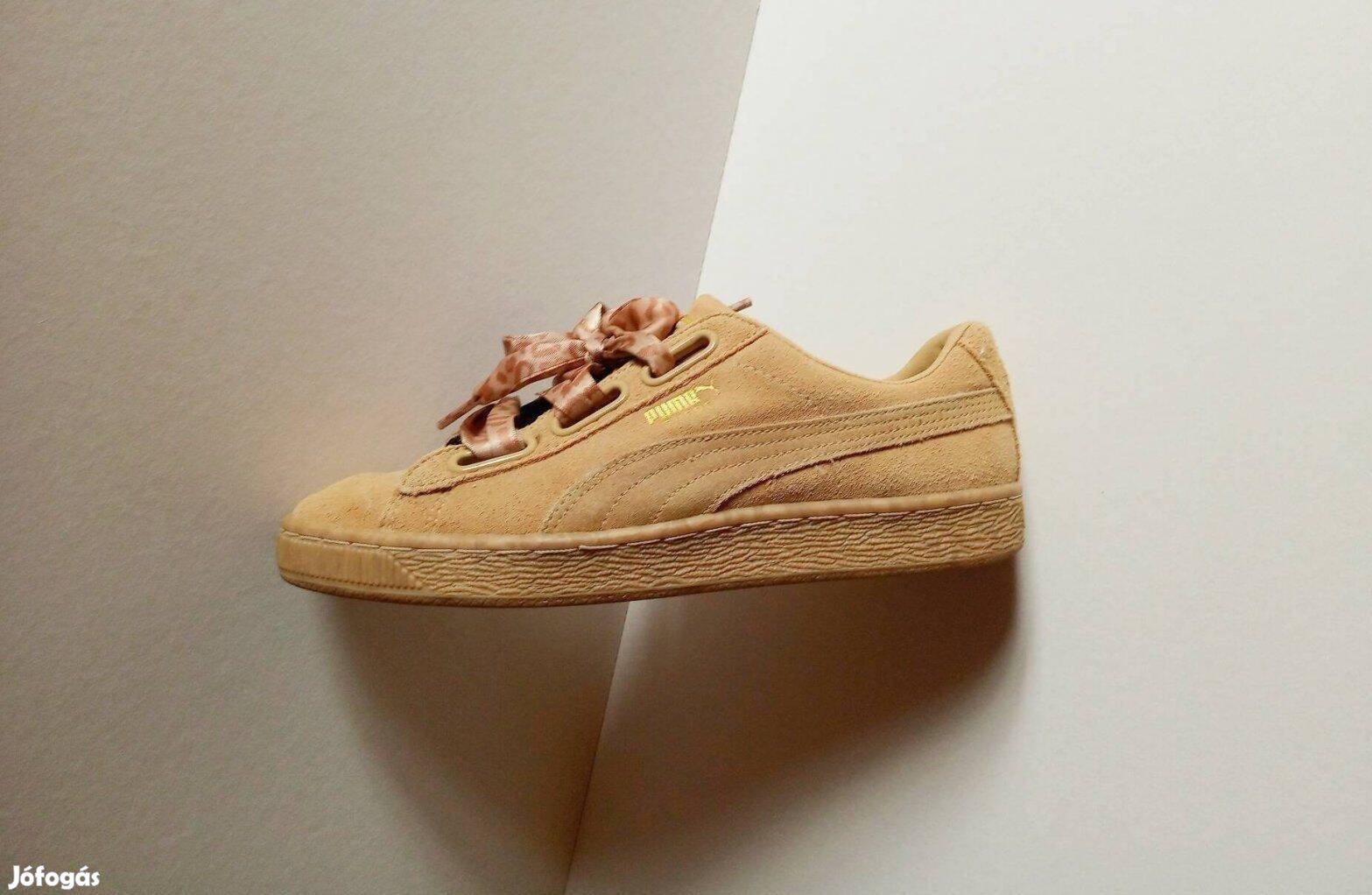 Puma Suede Heart Leopard női bőr sportcipő