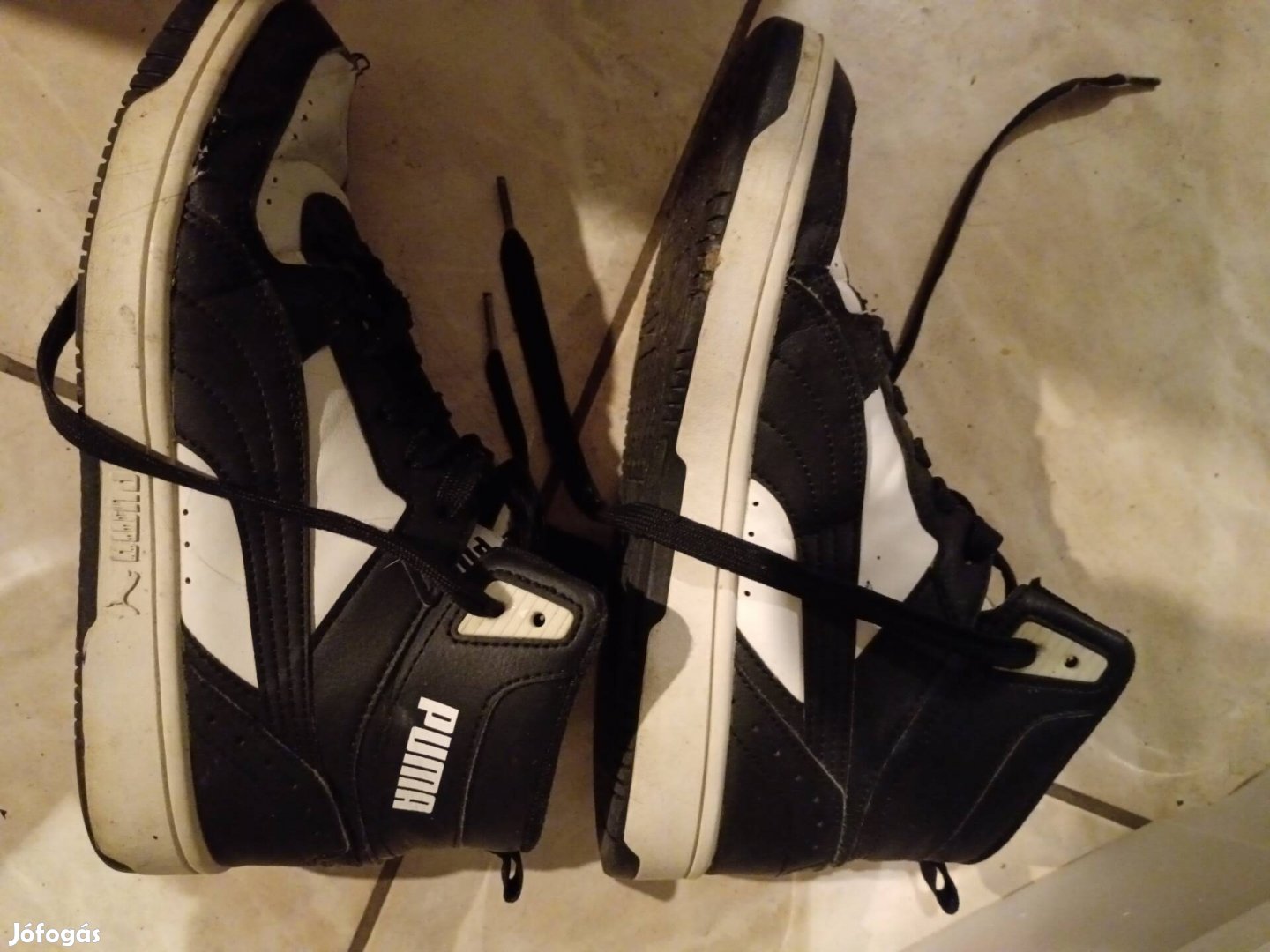 Puma magasszárú sportcipő