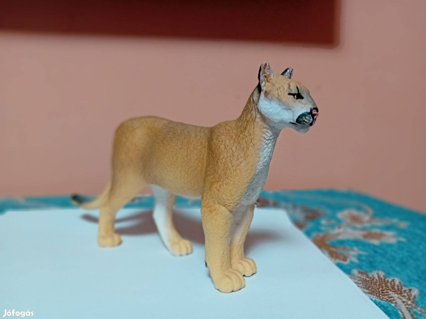 Puma nőstény ( nagy méretű ) 23 cm x 14 cm