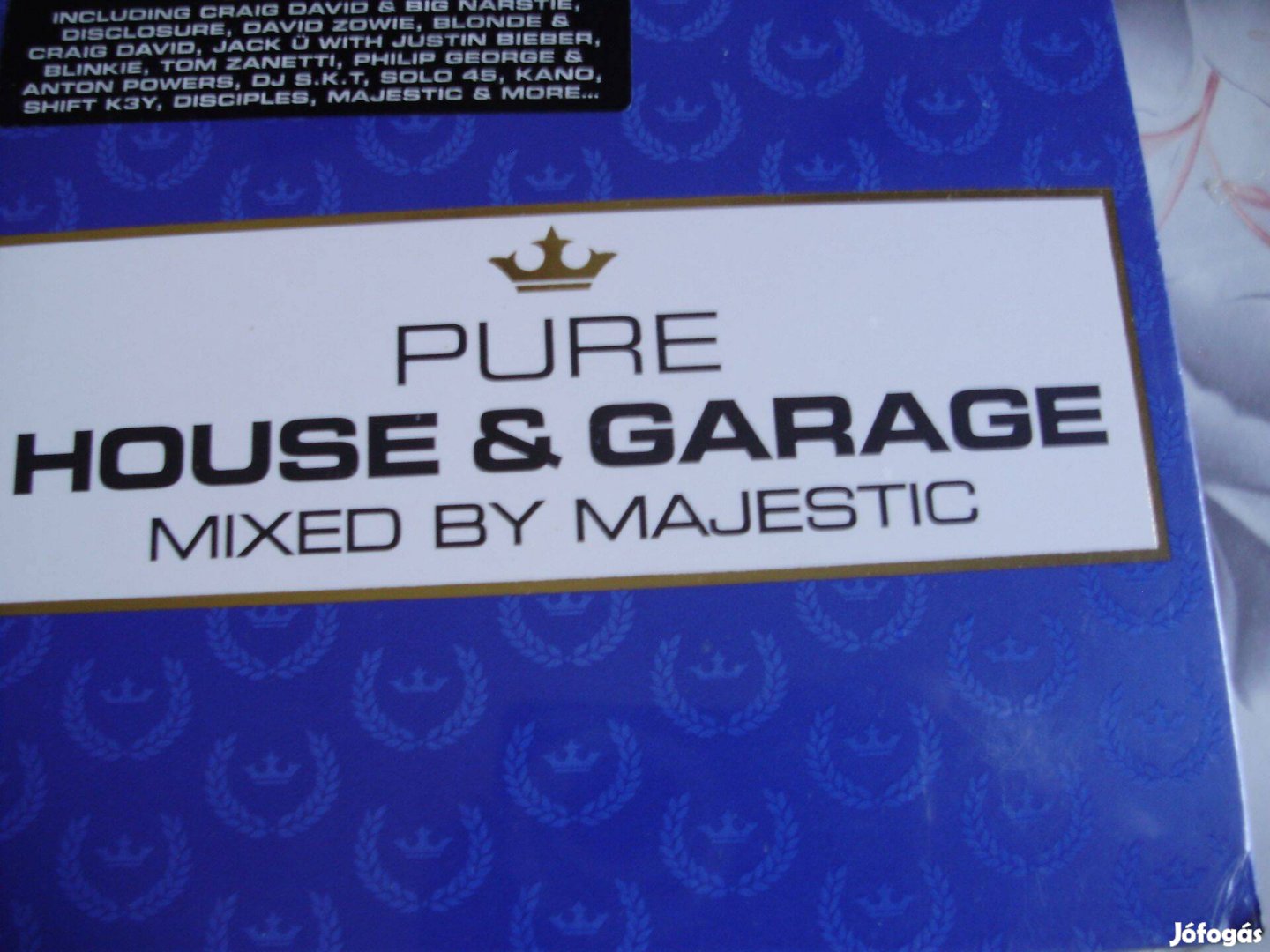 Pure House & Garage mixed by Majestic