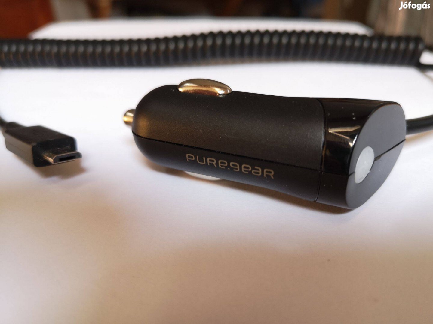 Puregear autós 12V szivargyújtós töltő output: 5V2,4A microusb