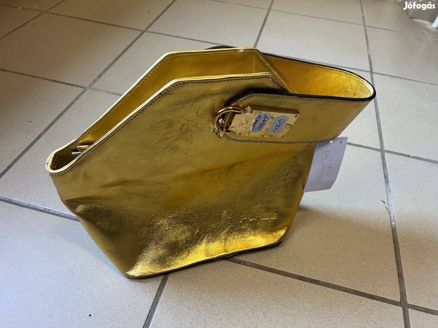Purse arany színű női kézitáska