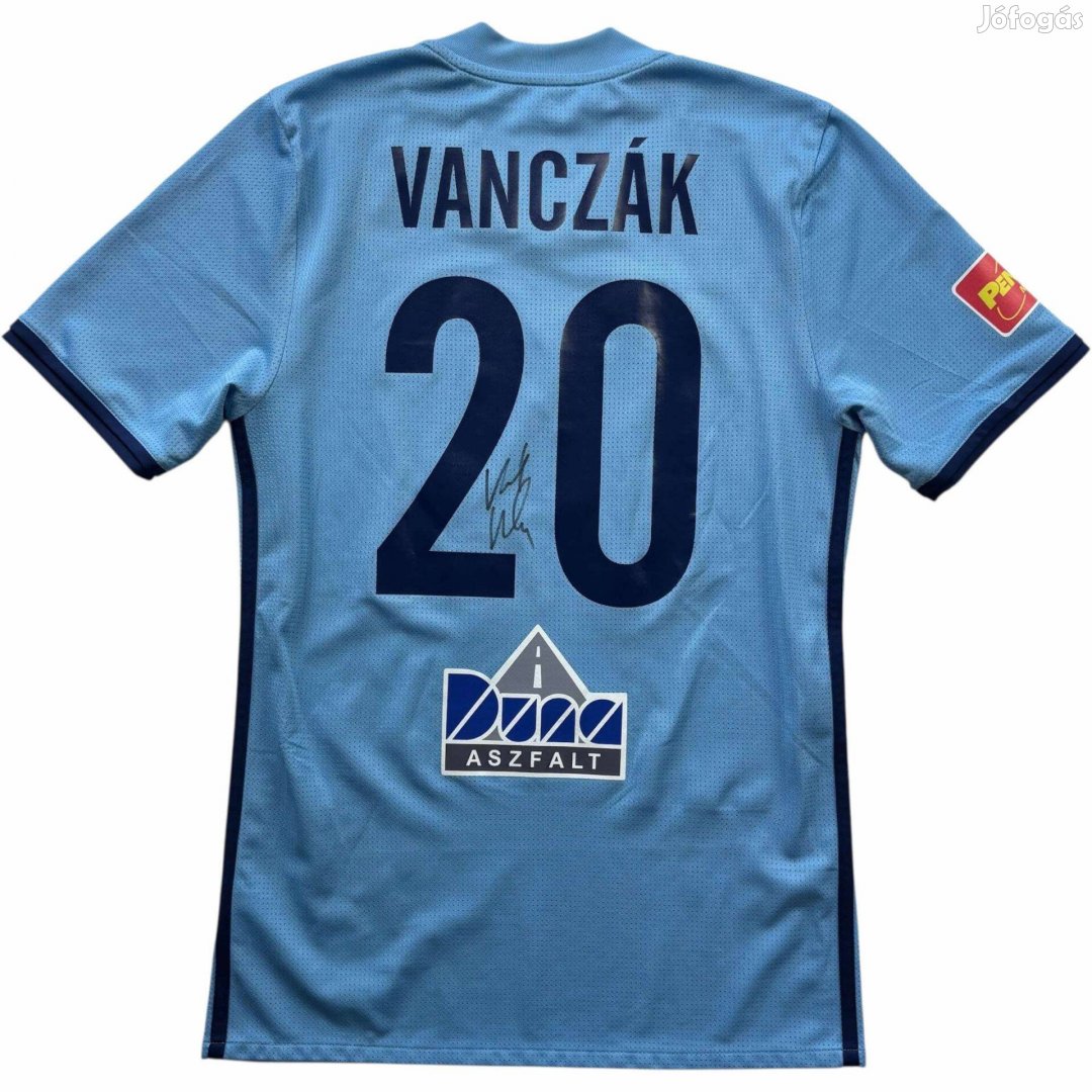 Puskás Akadémia 2017-18 Adidas hazai Vanczák Aláírtfoci mez