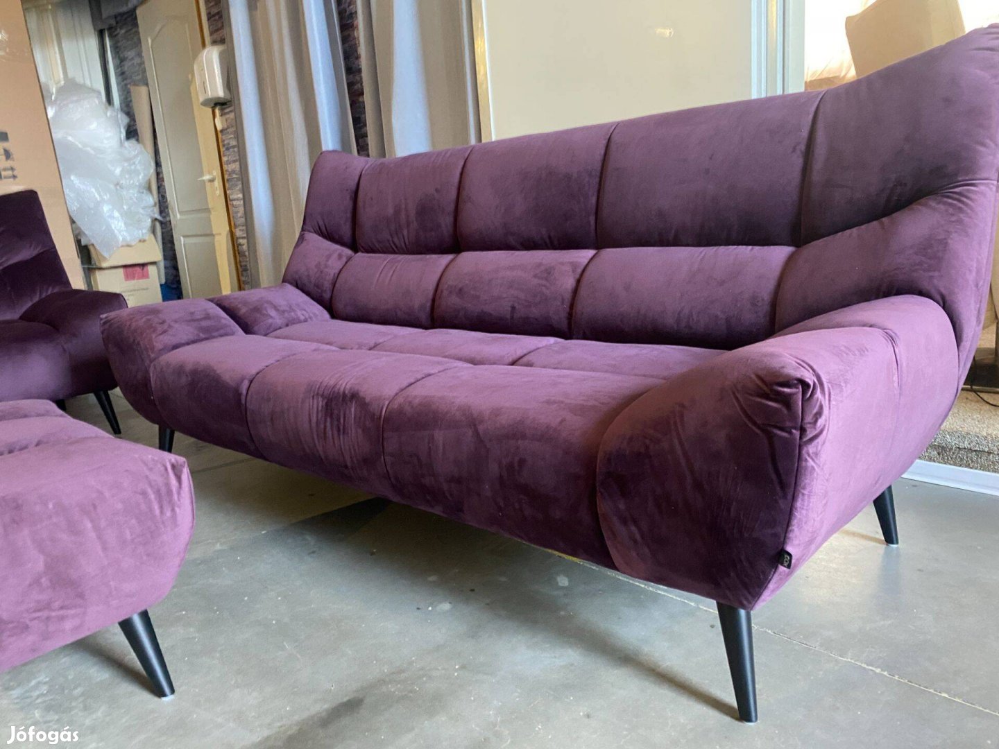 Püspöklila bársony design kanapé (Melissa) vagy komplett szett 299e