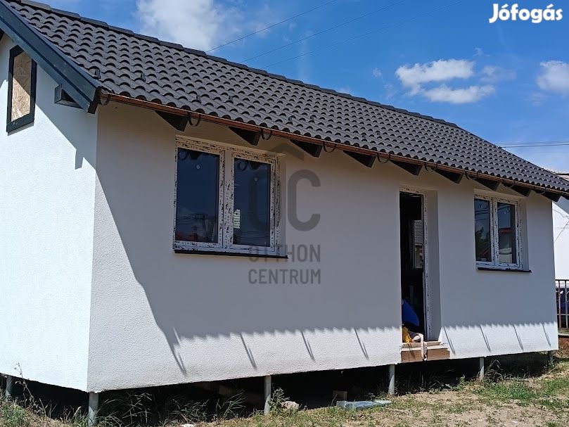 Pusztahencsei eladó új építésű könnyűszerkezetes családi ház