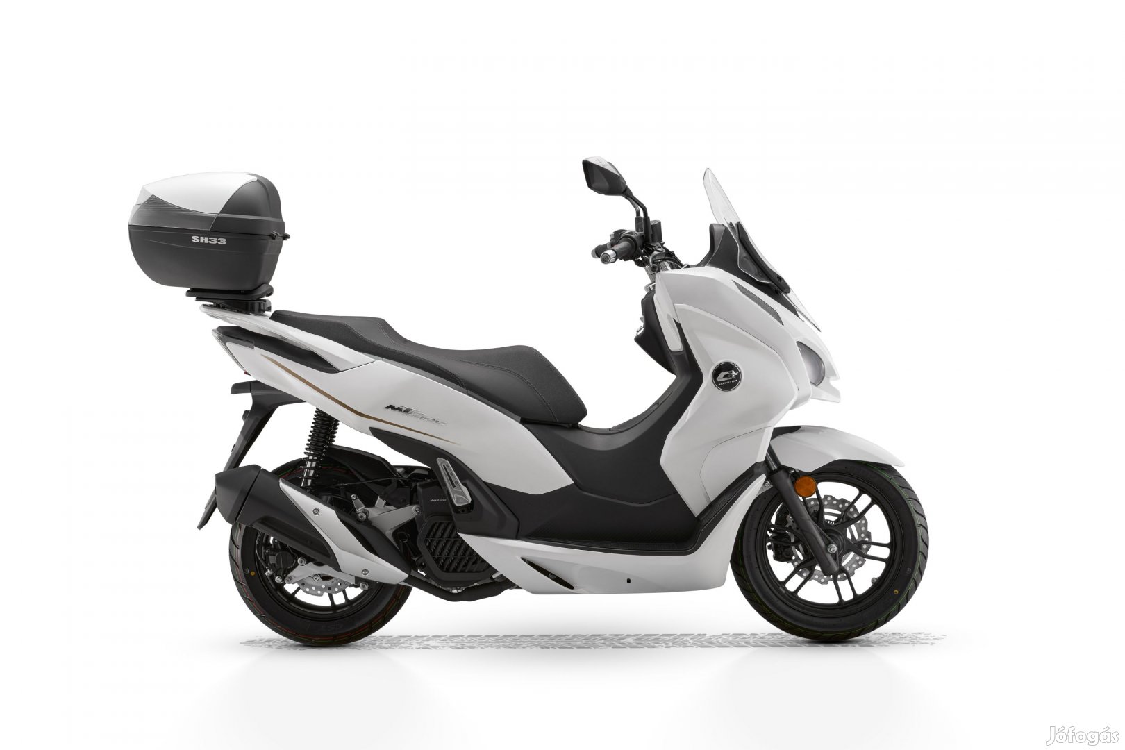 QJMOTOR MTX 125 motorkerékpár fehér 2025