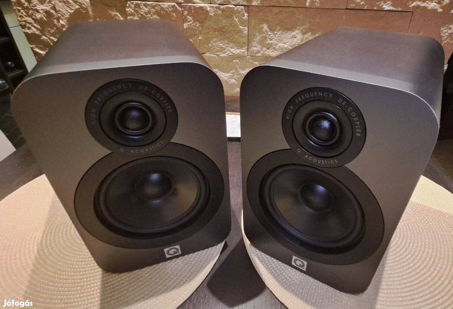 Q Acoustics 3020