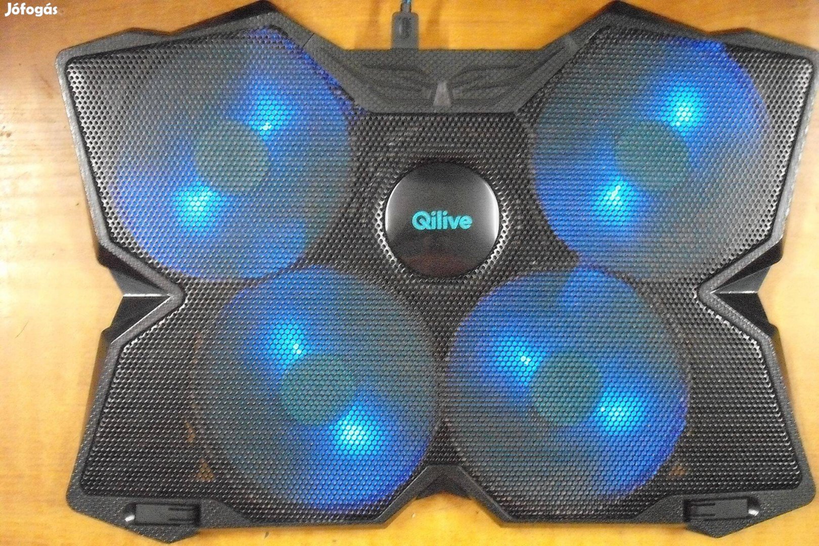 Qilive cooling station q.8098 dobozos notebook hűtés