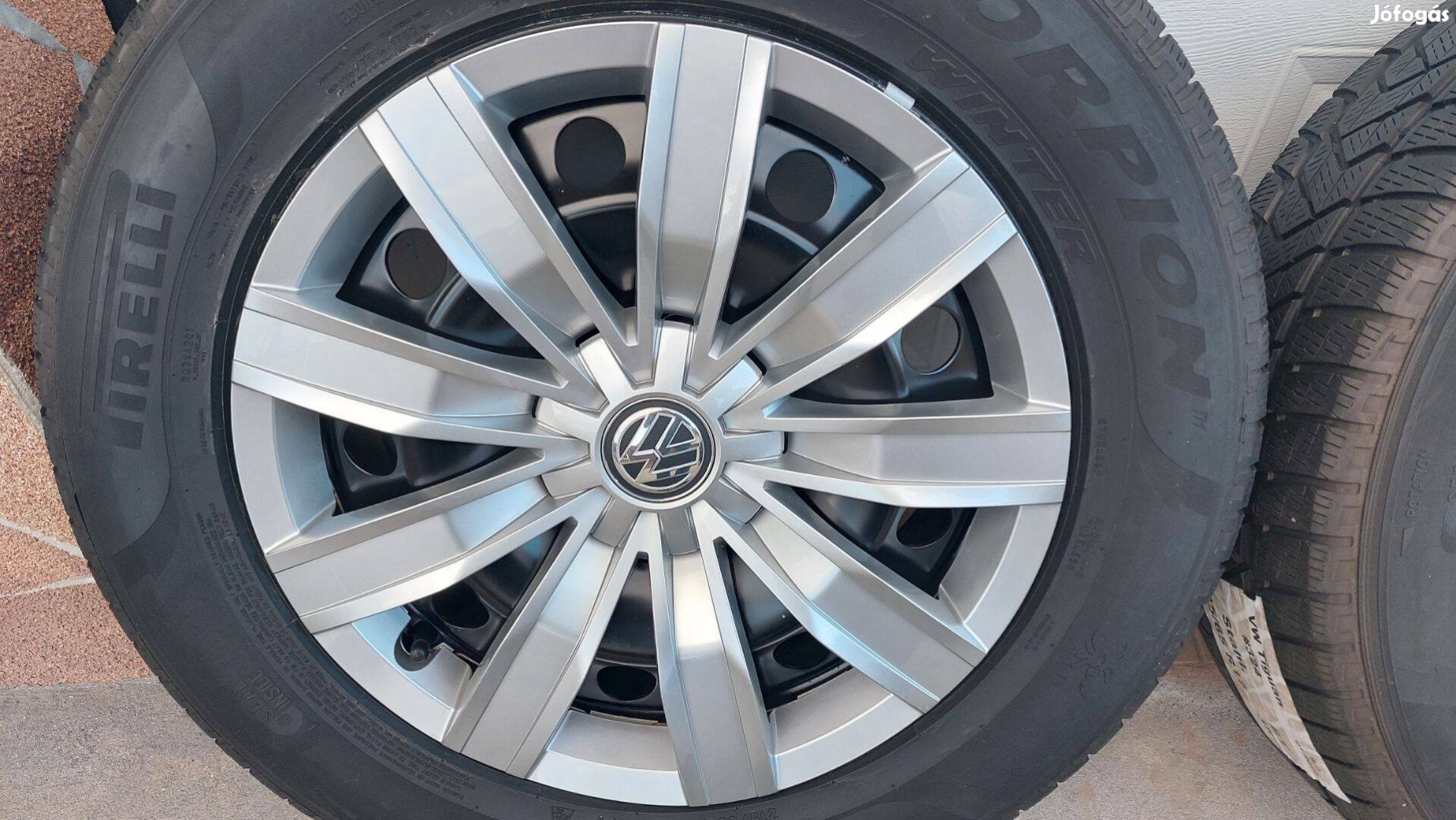 Qqq Gyári, VW Tiguán II. 5NA 17" lemezfelni,dísztárcsa, téli gumikkal