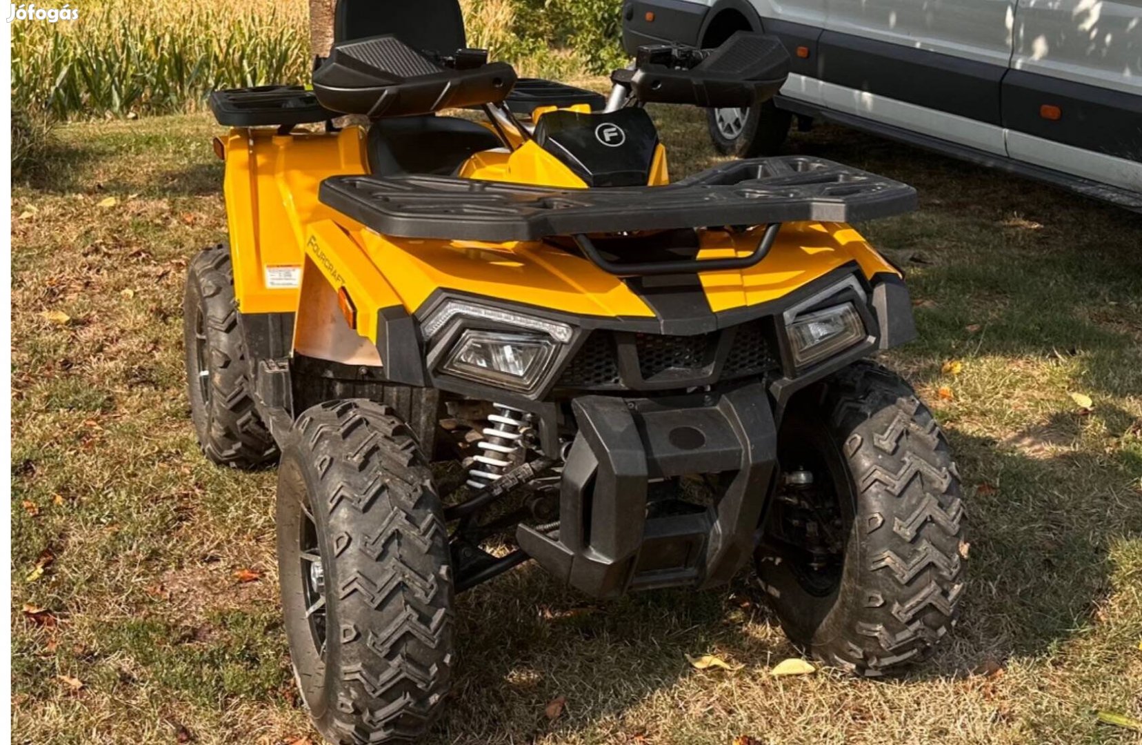 Quad 200ccm ,700km futott használt de újszerű