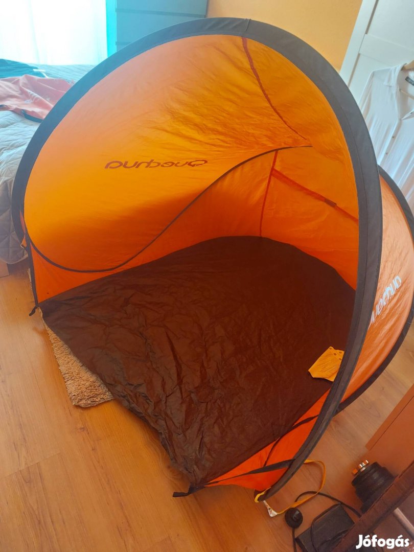 Quechua napsátor piknikhez vagy strandra