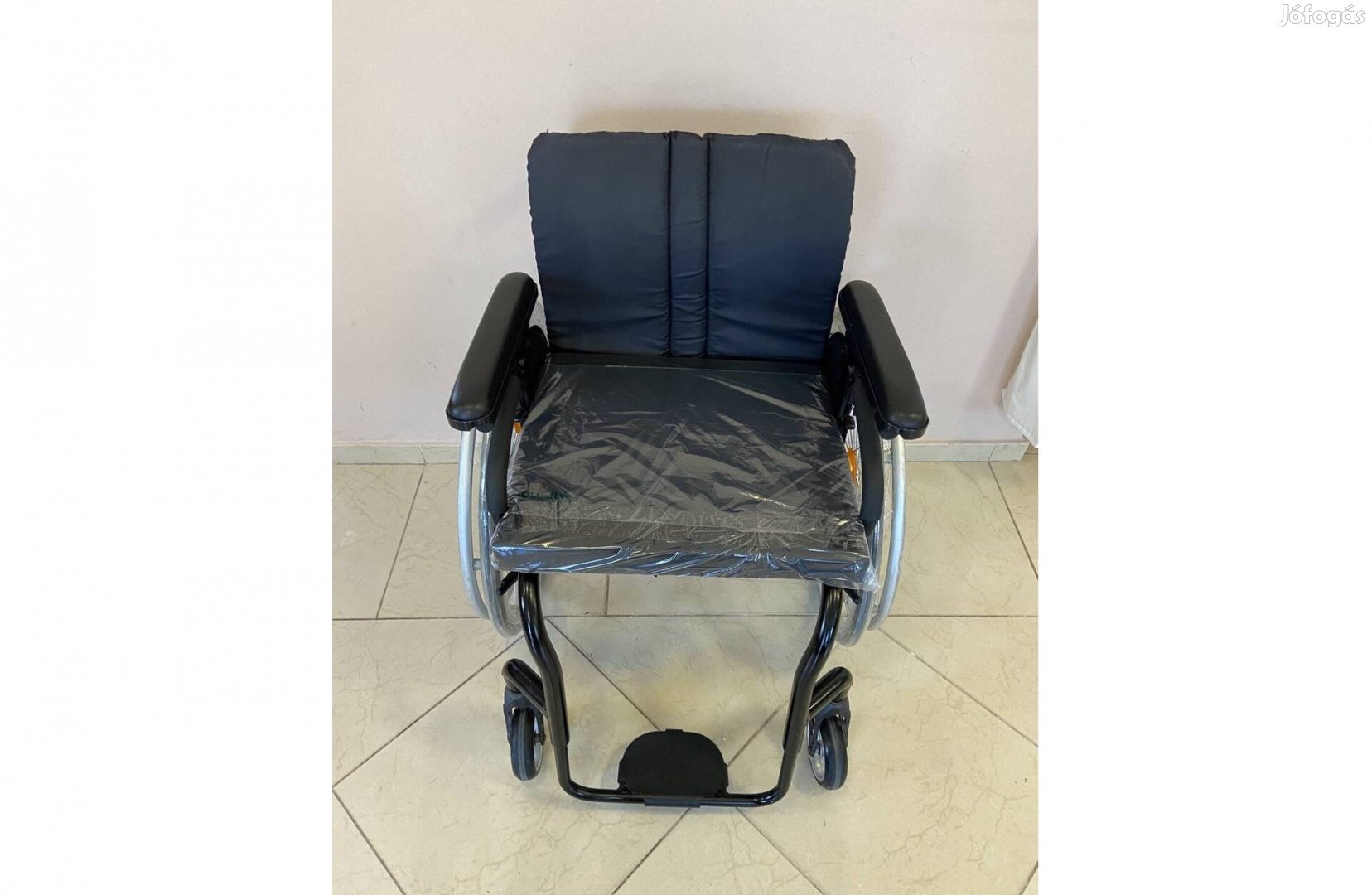 Quickie Helium aktív kerekesszék 42 cm szép állapot