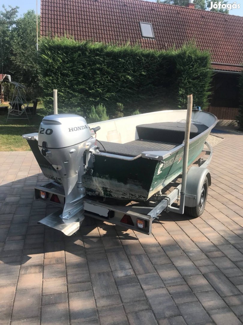 Quicksilver 450 SF csónak
