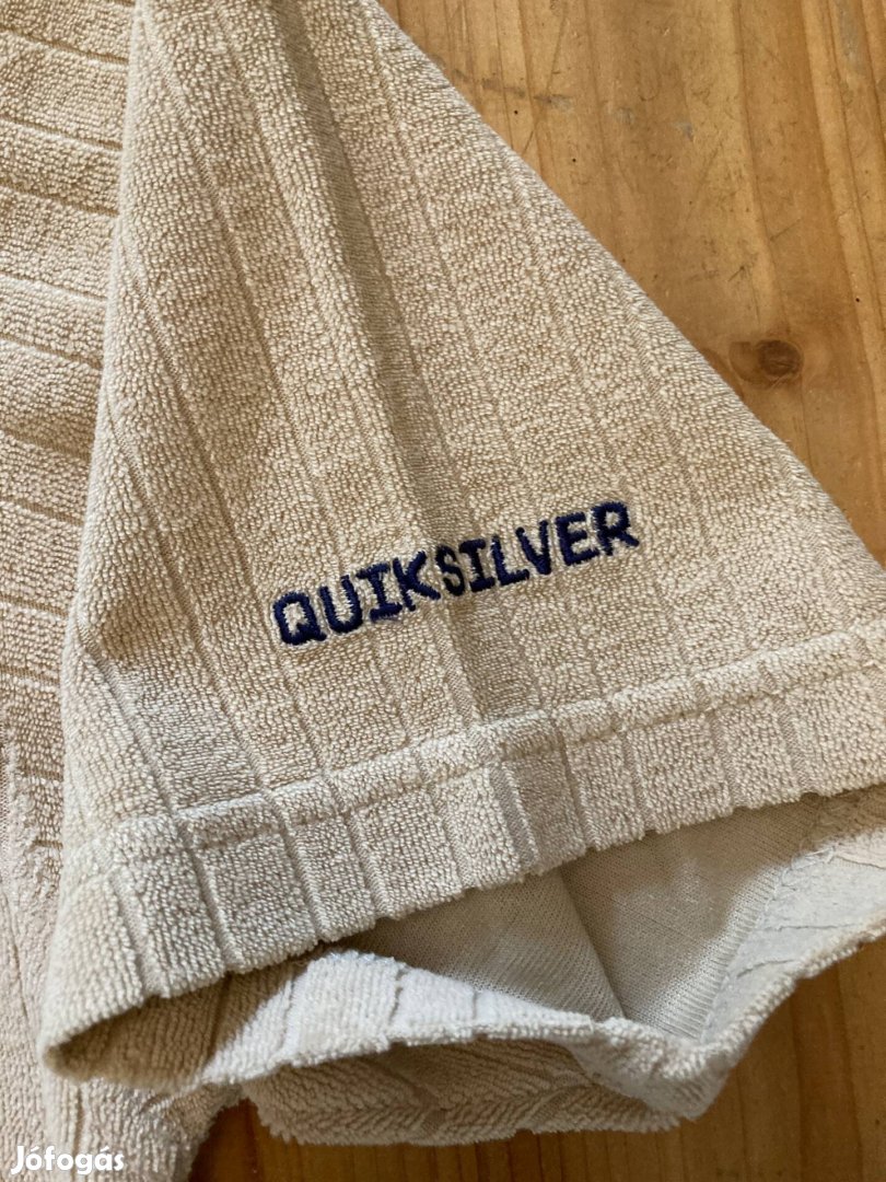 Quicksilver bézs fiú póló 10 évesre!