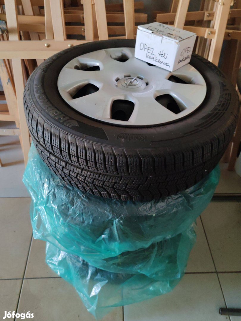 R0302 69 Opel Astra J 2022-es Hankook 20560R16 Újszerű Gumikkal Kerék