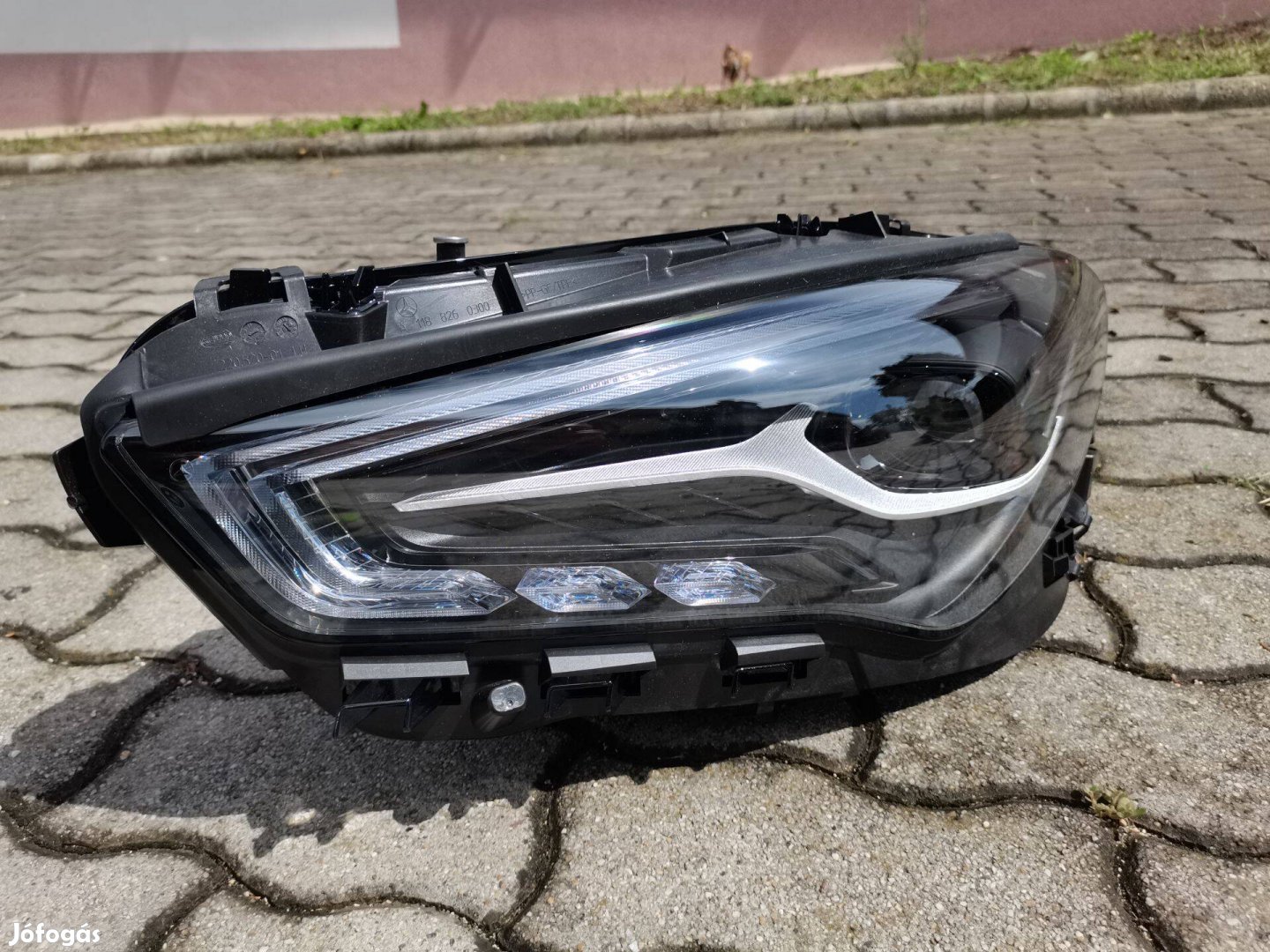 R0302 A1189060701 Mercedes Cla Lámpa elektronikával új