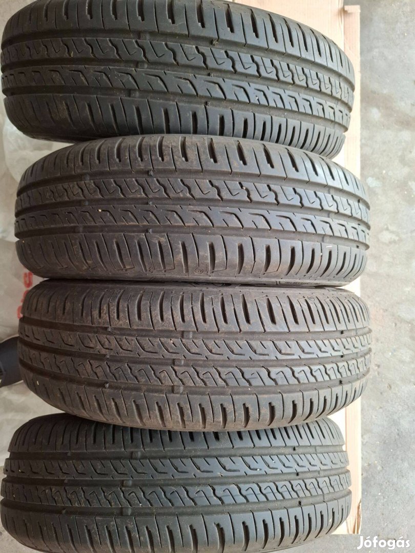 R14 165/65 újszerű Barum gumik
