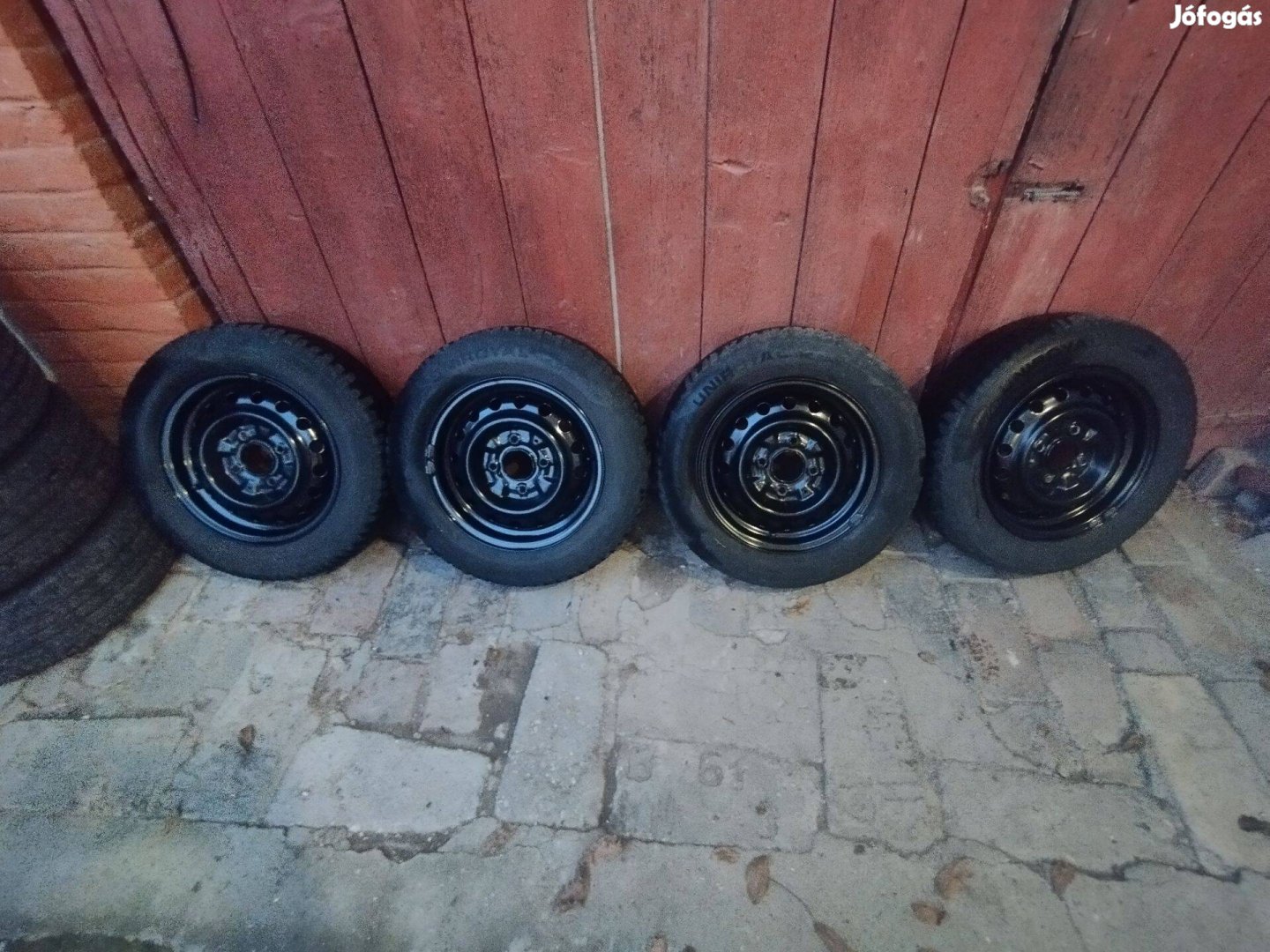 R14 4x113,3 Nissan lemezfelni
