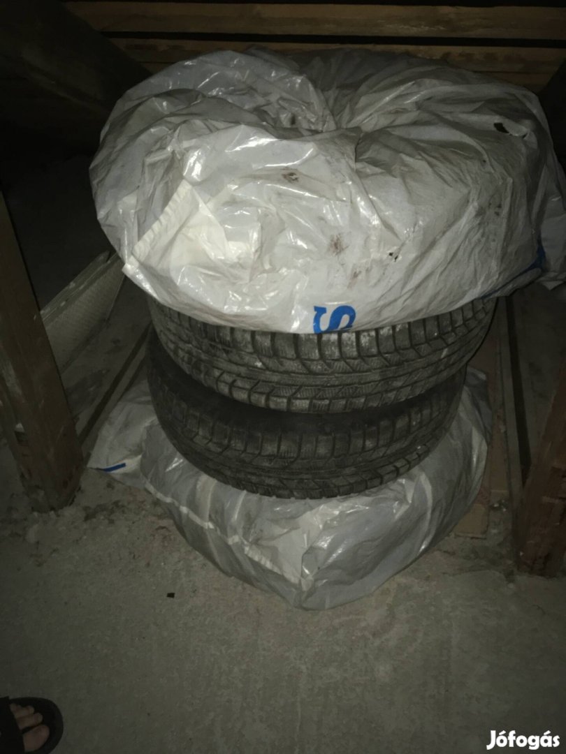 R15/185/65 88T téli gumi jó állapotú