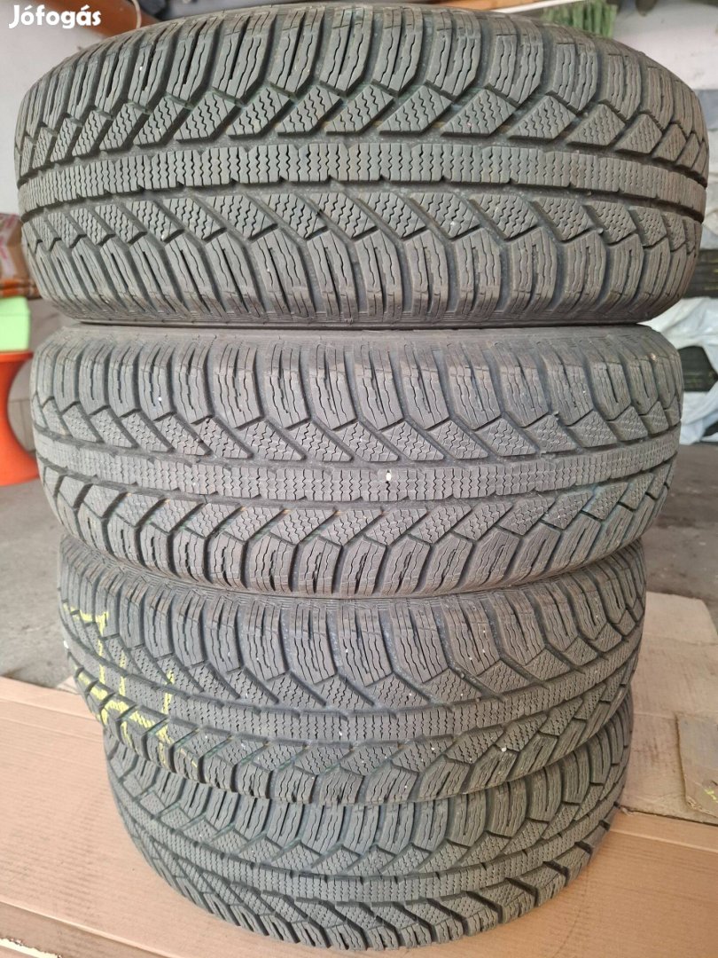 R15 185/65 Semperit téli gumik/keveset futottak!
