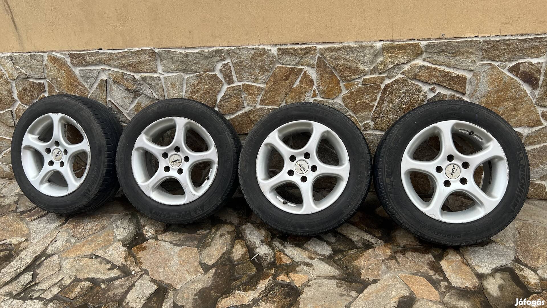 R15 coll Autec alufelni 5x110 195/60-15 nyári gumi