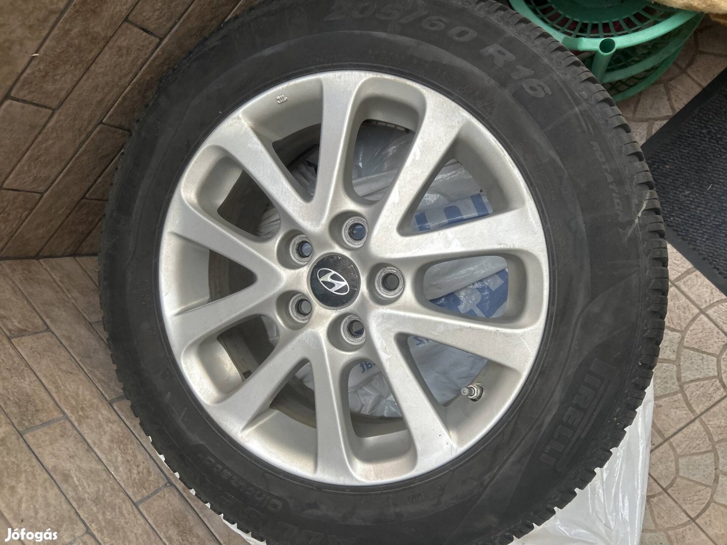 R16 5x114,3 4 db alufelni 4 évszakos gumikkal