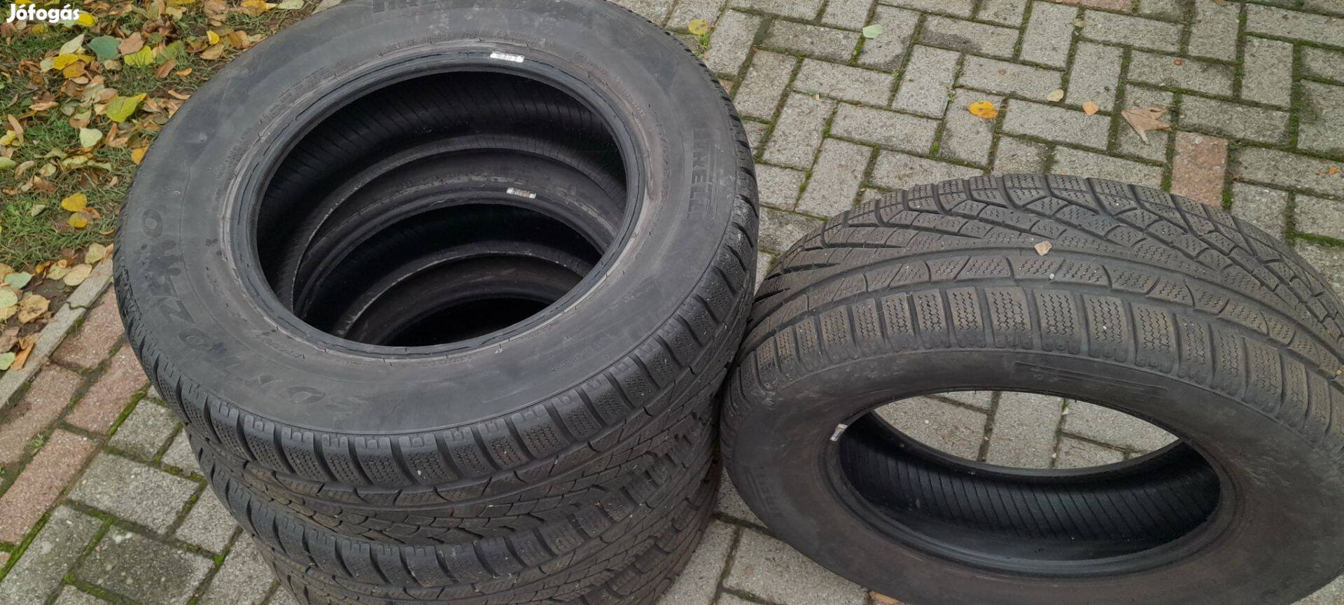 R16 Pirelli Sottozero 210 Winter Téligumi Szett