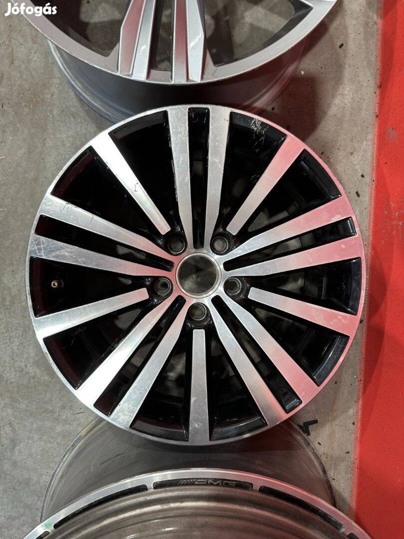 R17 Original Volkswagen 7.5J ET47 - 3AA 601 025G 3AA601025G 3db felni