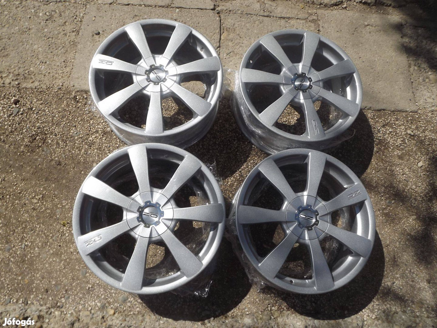 R18 4x100 4x108 OZ alu garnitúra újszerű