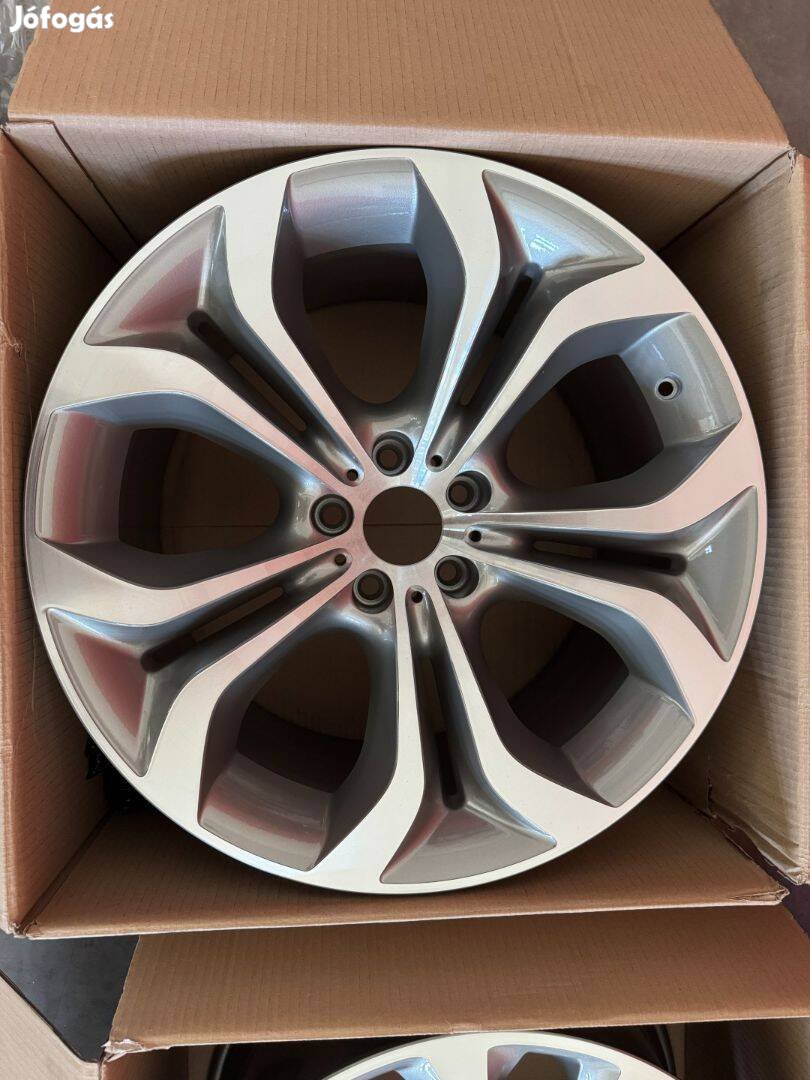 R20 Original BMW 11J ET37 - 6796152 1db felni alufelni