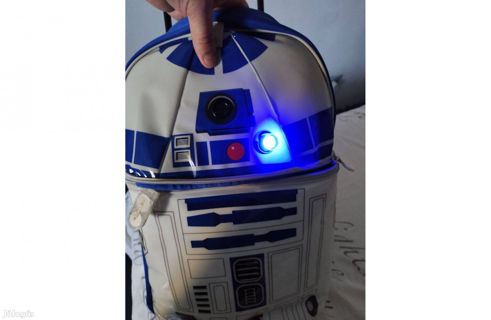 R2D2 Star Wars táska bőrönd, hátizsák és utazó gurulós