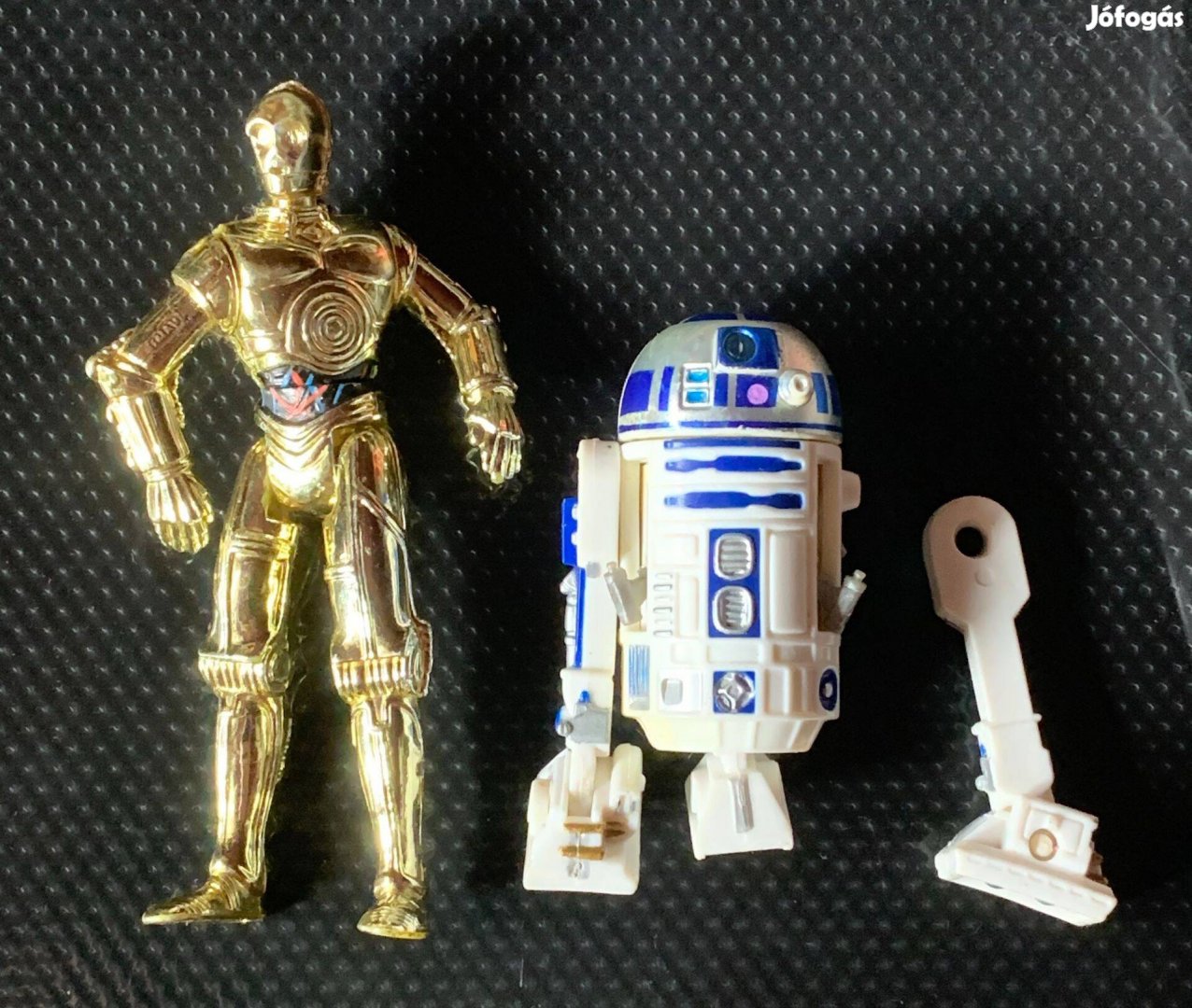 R2D2 és C3PO figurák