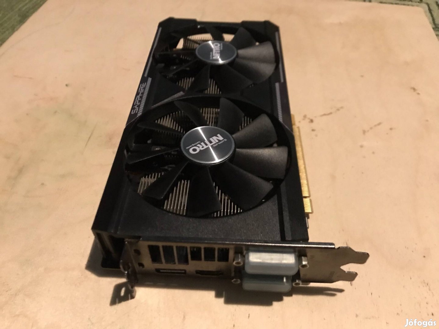 R9 380x 4gb Nitro+ i3-6100te processzor